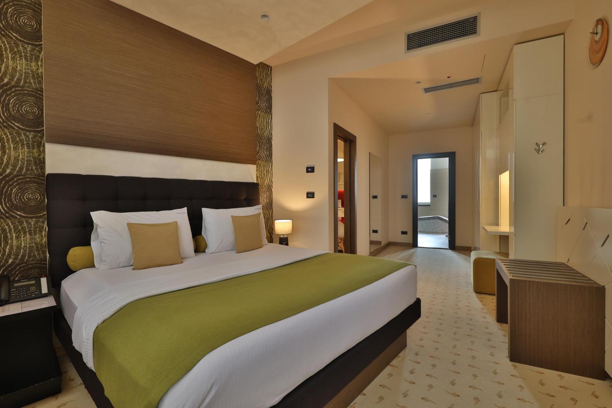 Atera Business Suites Belgrado Exterior foto