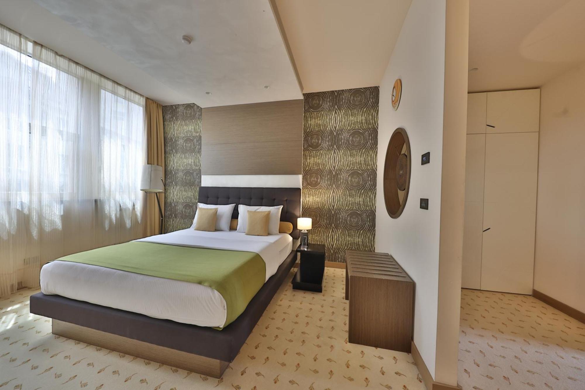 Atera Business Suites Belgrado Habitación foto